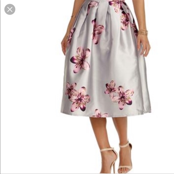 Windsor Dresses & Skirts - Brand new Windsor skirt size S Windsor Dresses & Skirts - Brand new Windsor skirt size S